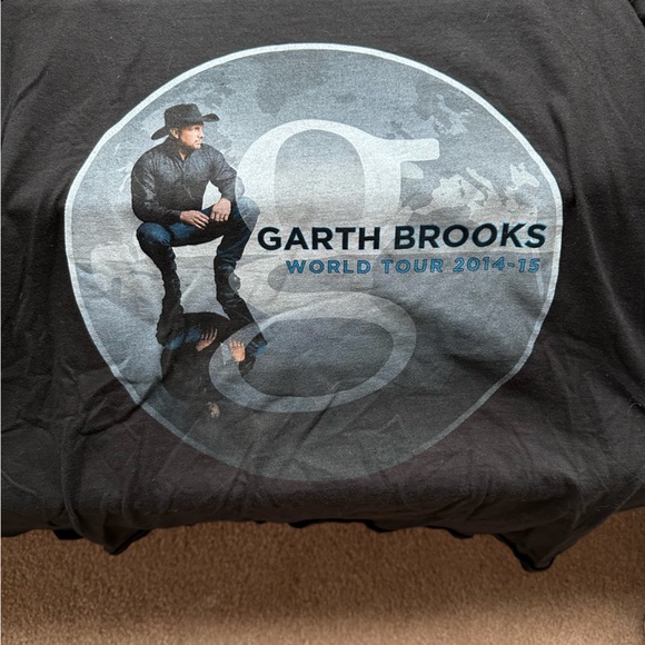 Garth Brooks 2014- 2015 world tour shirt - Picture 4 of 6